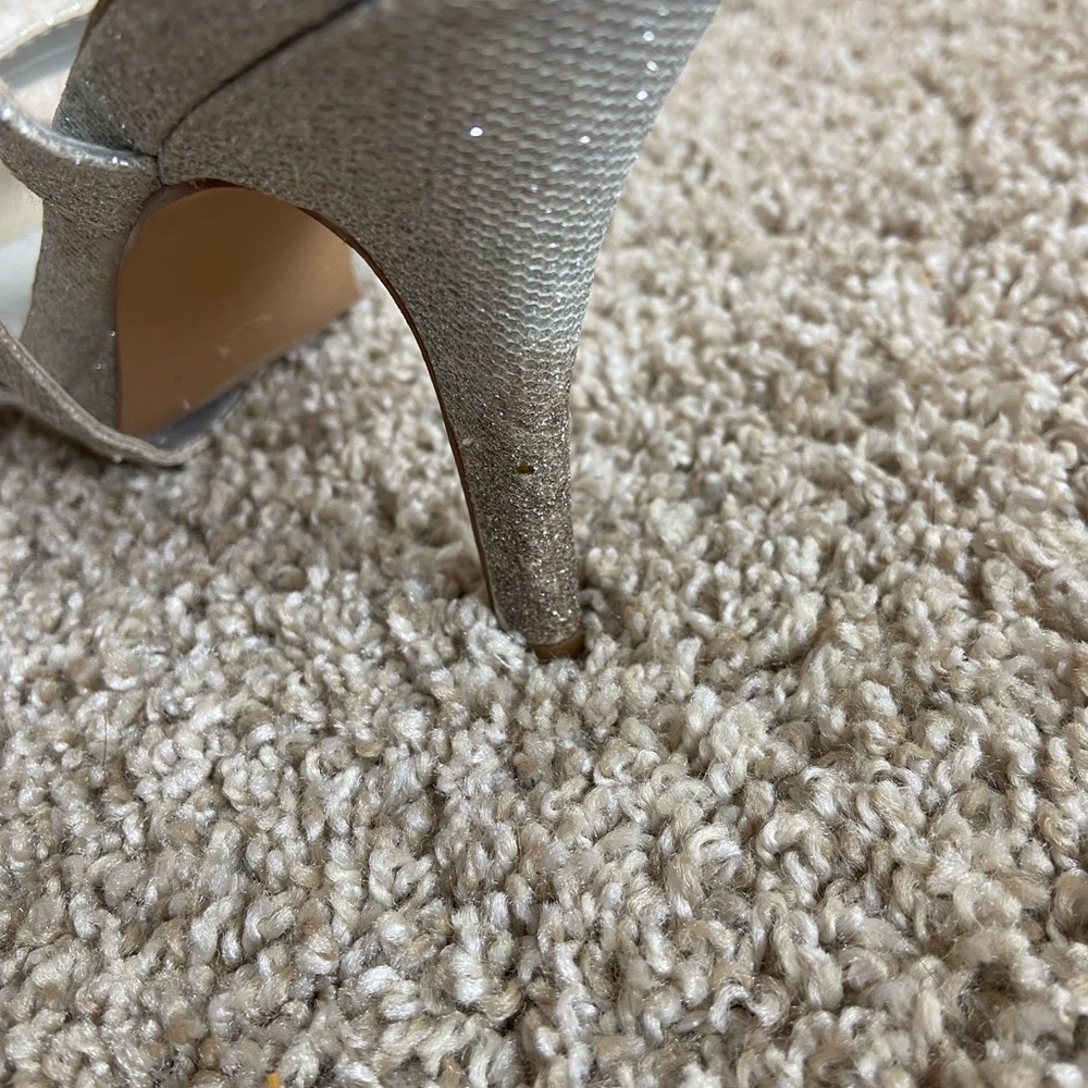 Heels - Picture 2 of 2